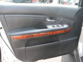 2005 Lexus RX330 Photos