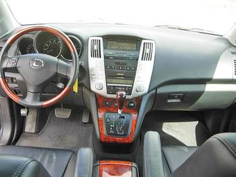 2005 Lexus RX330 Pics