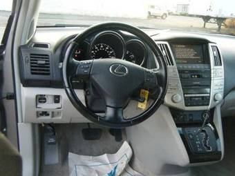 2005 Lexus RX330 Photos