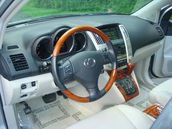 2005 Lexus RX330 Pictures