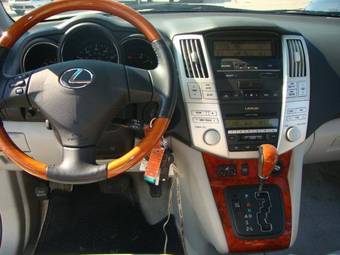 2005 Lexus RX330 Pictures