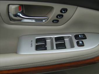 2005 Lexus RX330 Pictures