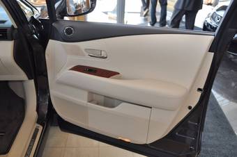 2009 Lexus RX350 Pics