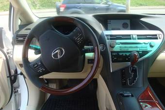 2010 Lexus RX350 Images