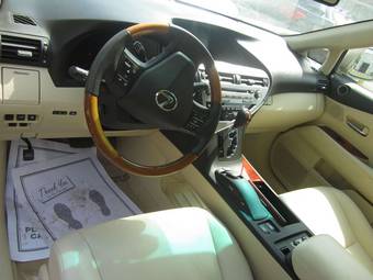 2010 Lexus RX350 Pics