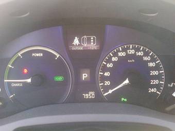 2011 Lexus RX450H Pictures
