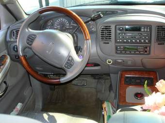 2000 Lincoln Navigator Photos