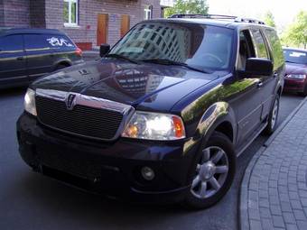 2003 Lincoln Navigator Photos