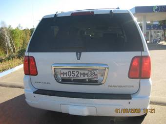 2003 Lincoln Navigator Photos