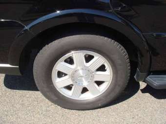 2005 Lincoln Navigator Pictures