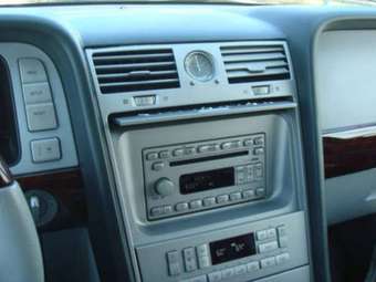2005 Lincoln Navigator Photos