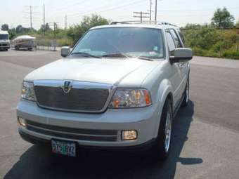 2005 Lincoln Navigator Photos