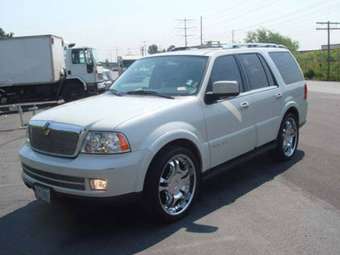 2005 Lincoln Navigator Photos