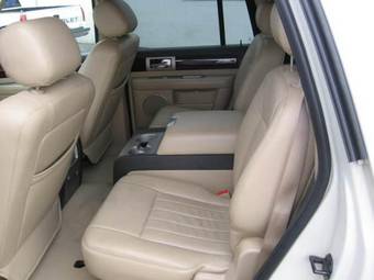 2005 Lincoln Navigator Photos