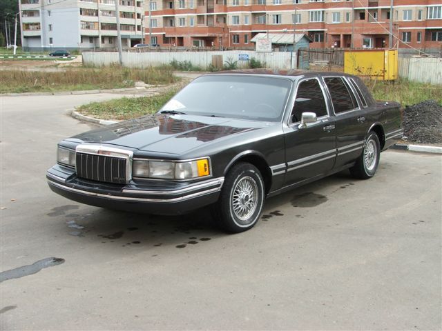 1992 Lincoln Town Car