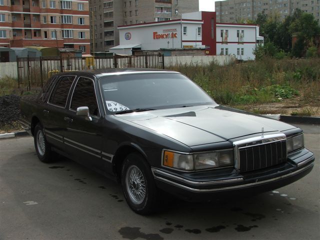 1992 Lincoln Town Car