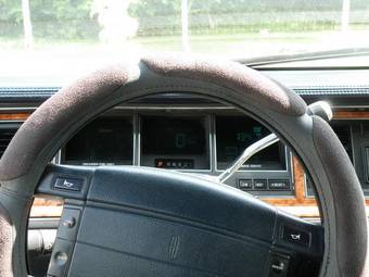 1993 Lincoln Town Car Pictures