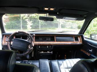 1993 Lincoln Town Car Pictures