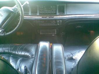 1997 Lincoln Town Car Pictures