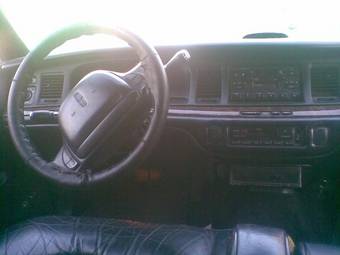 1997 Lincoln Town Car Pictures