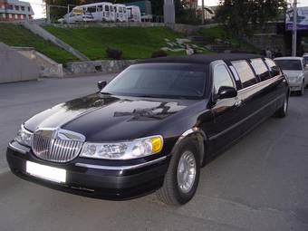 2000 Lincoln Town Car