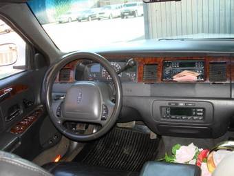 2000 Lincoln Town Car For Sale