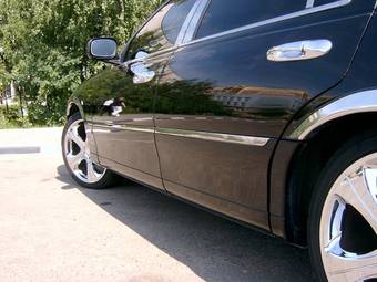 2000 Lincoln Town Car Photos