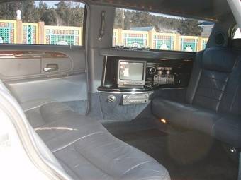2001 Lincoln Town Car Photos