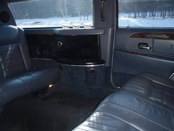 2001 Lincoln Town Car Photos