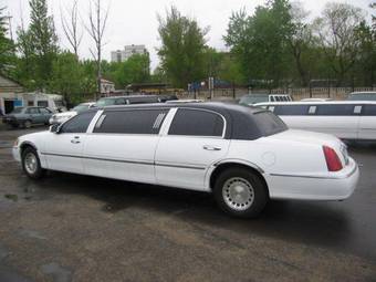 2001 Lincoln Town Car For Sale