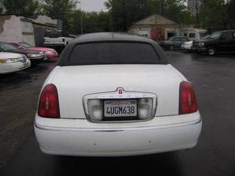 2001 Lincoln Town Car For Sale