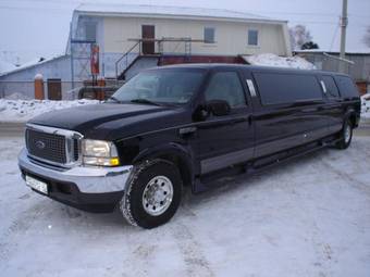 2002 Lincoln Town Car Photos