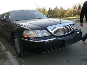 2003 Lincoln Town Car For Sale