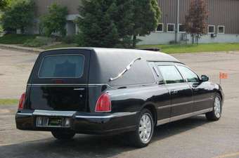 2003 Lincoln Town Car Photos