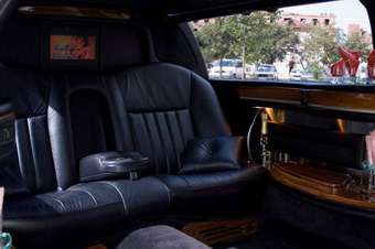 2004 Lincoln Town Car Photos