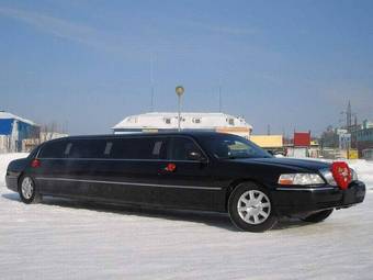 2006 Lincoln Town Car Photos