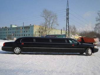 2006 Lincoln Town Car Photos