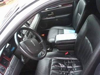 2006 Lincoln Town Car Pics