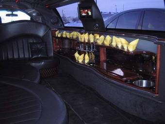 2006 Lincoln Town Car Images