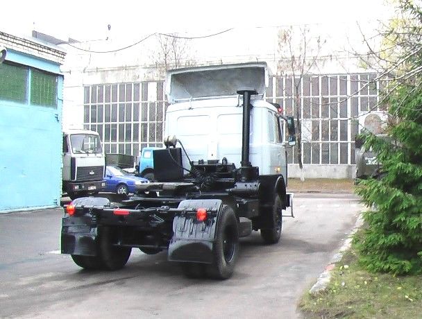 2000 MAZ 54329 020