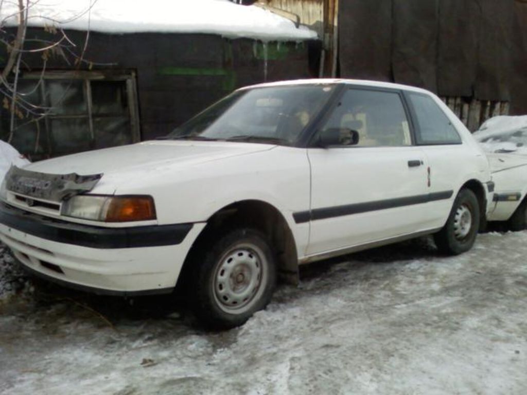 1990 Mazda 323