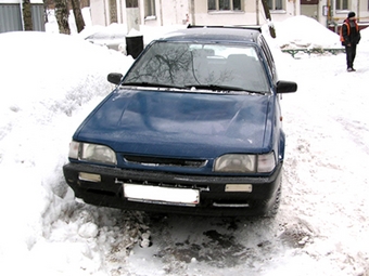 1991 Mazda 323