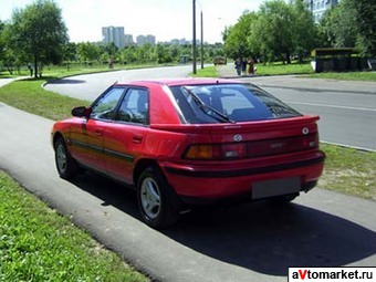 1994 Mazda 323 Pictures