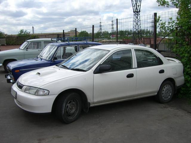 1997 Mazda 323