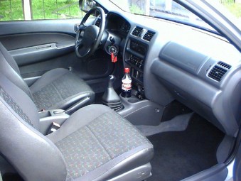 1997 Mazda 323 Photos