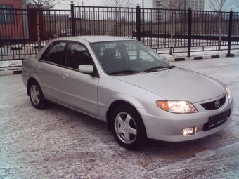 2000 Mazda 323