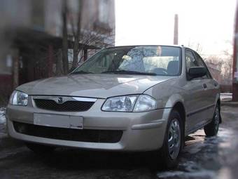 2000 Mazda 323 Images