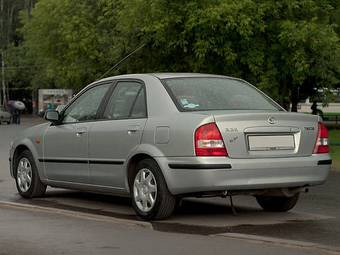 2001 Mazda 323 Images