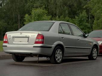 2001 Mazda 323 Pics