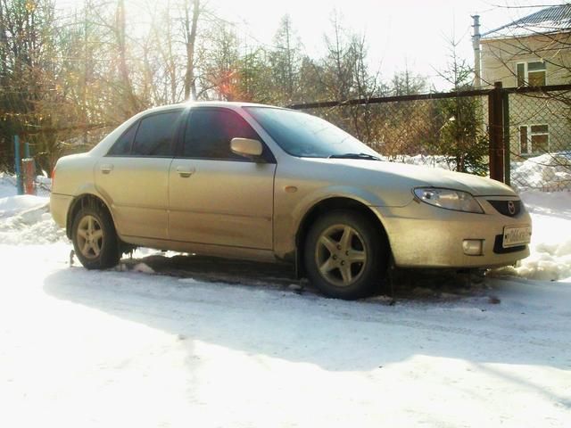 2002 Mazda 323